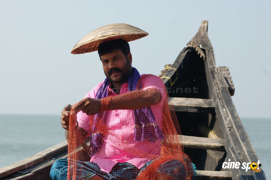 Posted by vikky at 2:55 AM